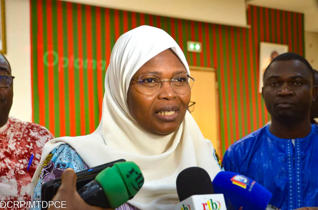 𝐌𝐢𝐧𝐢𝐬𝐭𝐞̀𝐫𝐞 𝐞𝐧 𝐜𝐡𝐚𝐫𝐠𝐞 𝐝𝐮 𝐧𝐮𝐦𝐞́𝐫𝐢𝐪𝐮𝐞 𝐞𝐭 𝐝𝐞𝐬 𝐩𝐨𝐬𝐭𝐞𝐬 : 𝐮𝐧 𝐭𝐚𝐮𝐱 𝐝𝐞 𝐫𝐞́𝐚𝐥𝐢𝐬𝐚𝐭𝐢𝐨𝐧 𝐝𝐞𝐬 𝐚𝐜𝐭𝐢𝐯𝐢𝐭𝐞́𝐬 𝐝𝐞 𝟕𝟖,𝟎𝟓 % 𝐚𝐮 𝟑𝟎 𝐧𝐨𝐯𝐞𝐦𝐛𝐫𝐞 𝟐𝟎𝟐𝟓